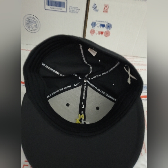 Nike dri-fit hat - Picture 5 of 6